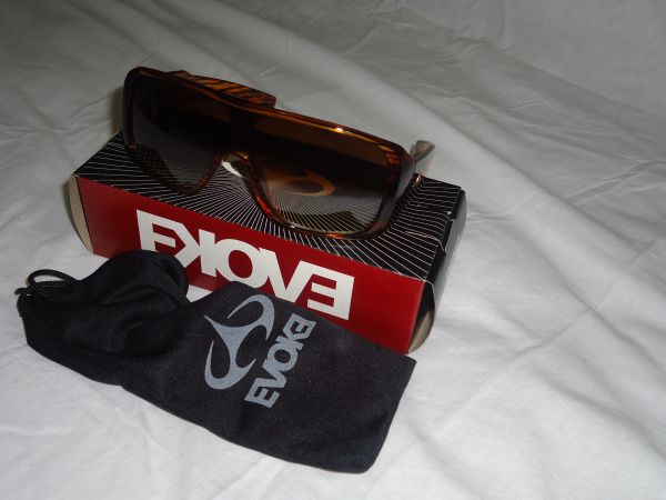 oculos evoke