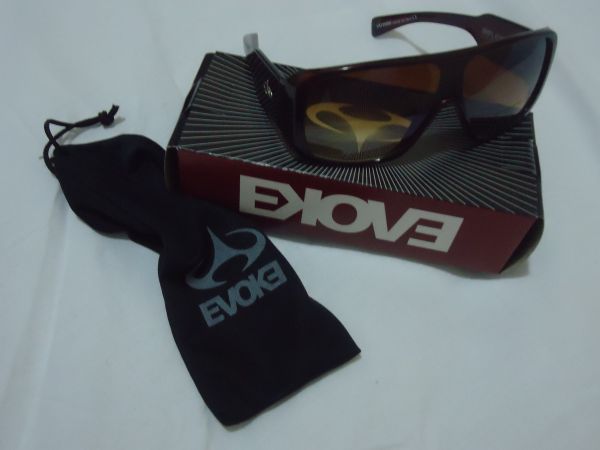 oculos evoke